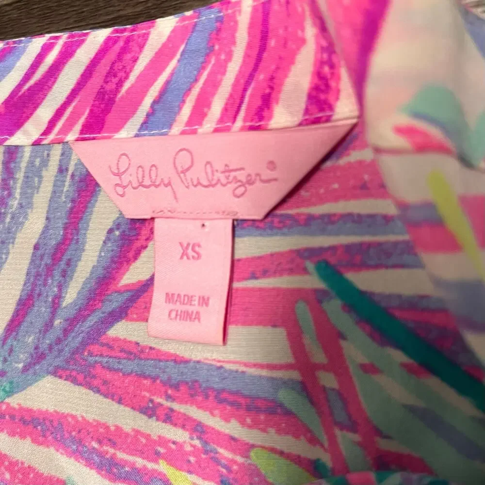 Lilly Pulitzer Adira Silk Off Shoulder Top XS Parrot Tropical Coastal Resort - Picture 3 of 10